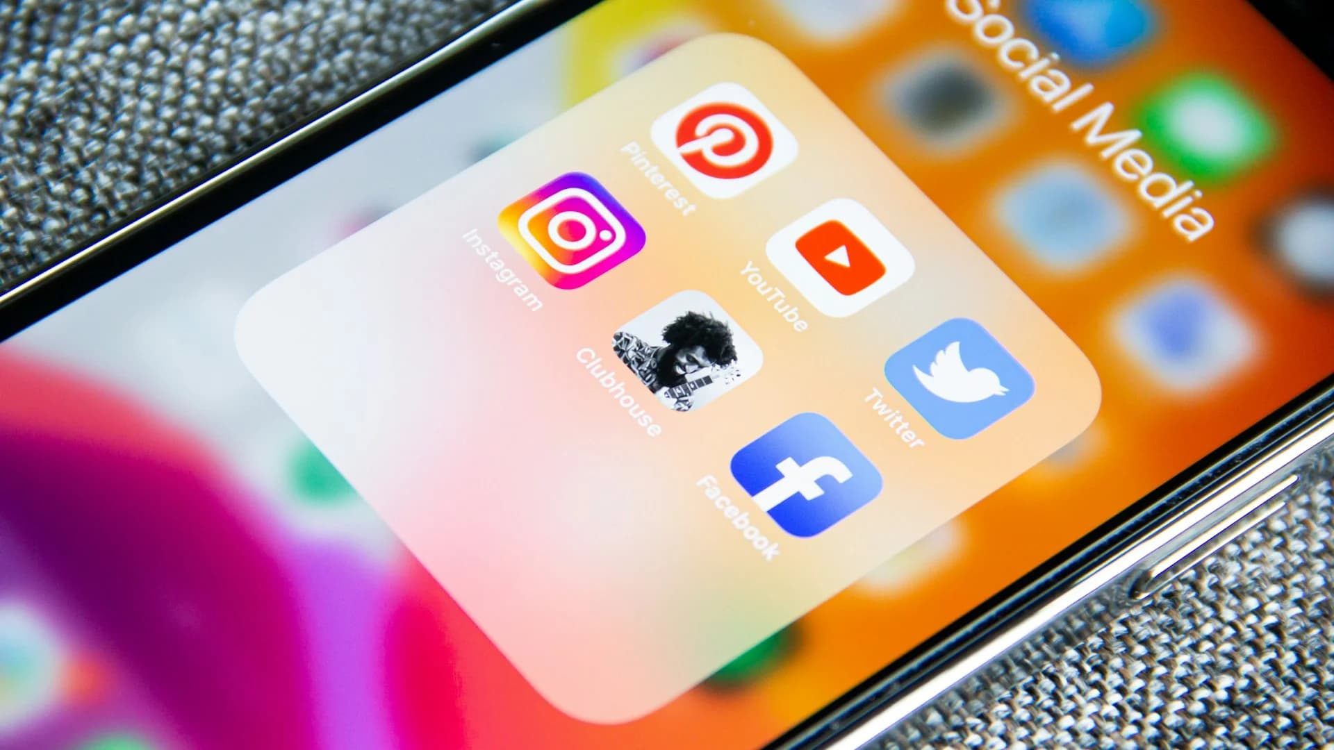 Таргетированная реклама для стоматологии: VK Ads и Telegram Ads в 2026 году